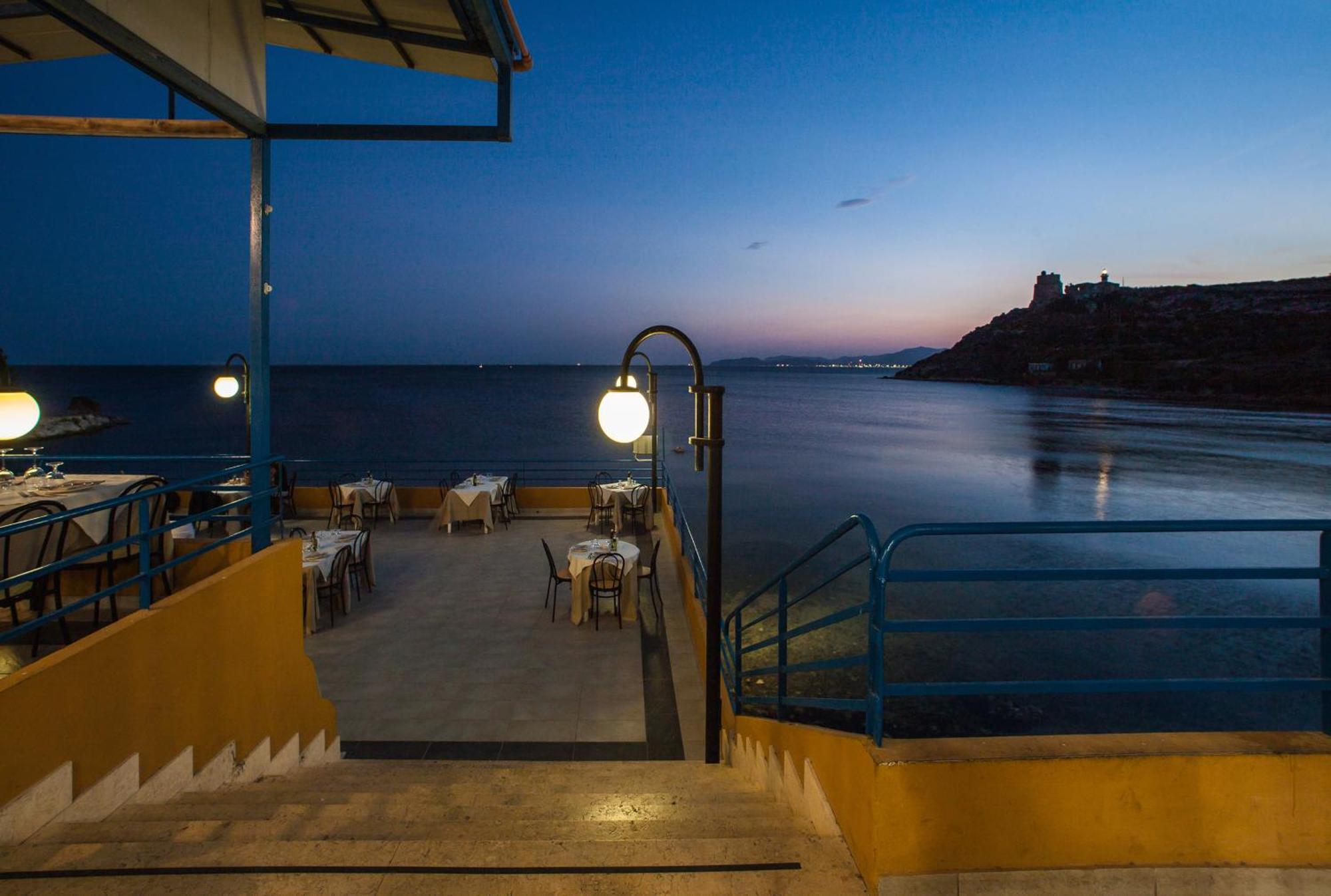 Hotel Calamosca กาญารี ภายนอก รูปภาพ