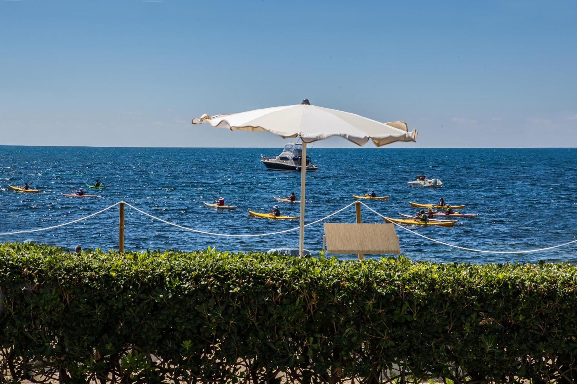 Hotel Calamosca กาญารี ภายนอก รูปภาพ