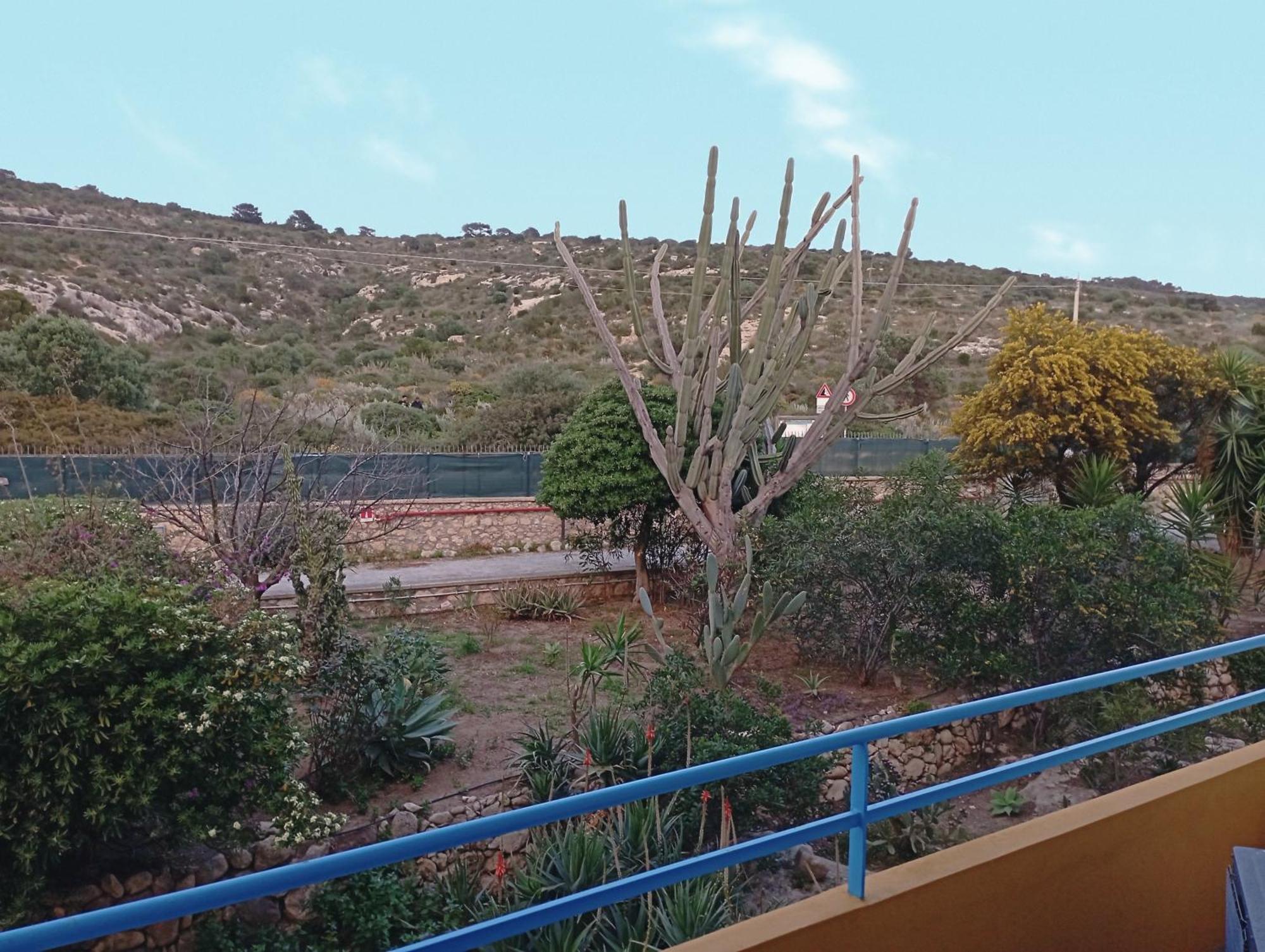Hotel Calamosca กาญารี ภายนอก รูปภาพ